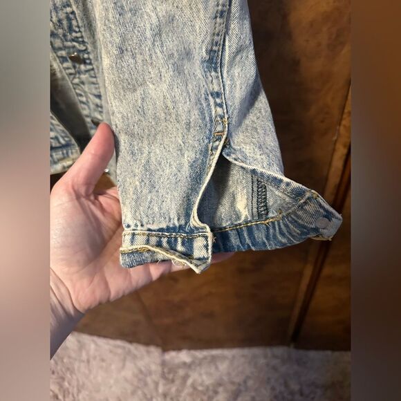 Fearless Distressed Denim Jacket - Picture 6 of 9